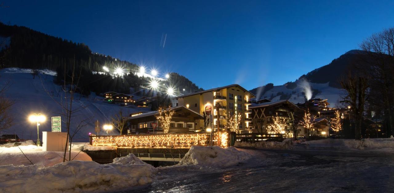 Hotel Almrausch Saalbach-Hinterglemm Esterno foto