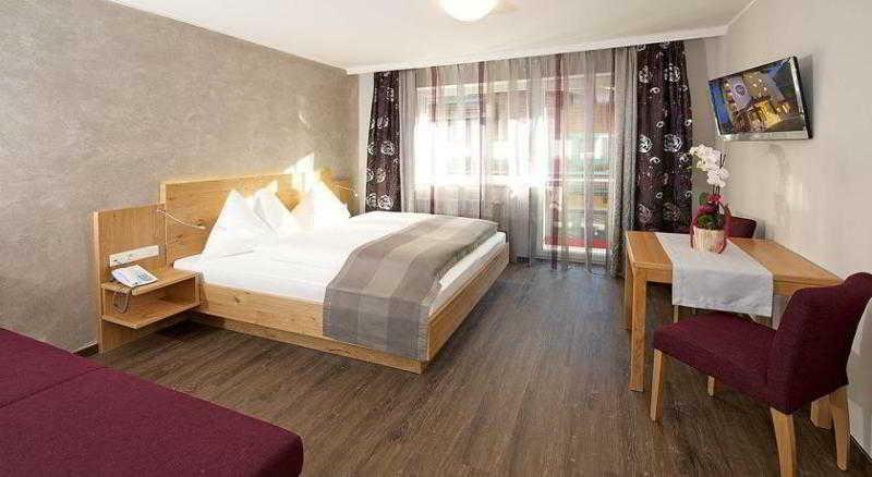 Hotel Almrausch Saalbach-Hinterglemm Esterno foto